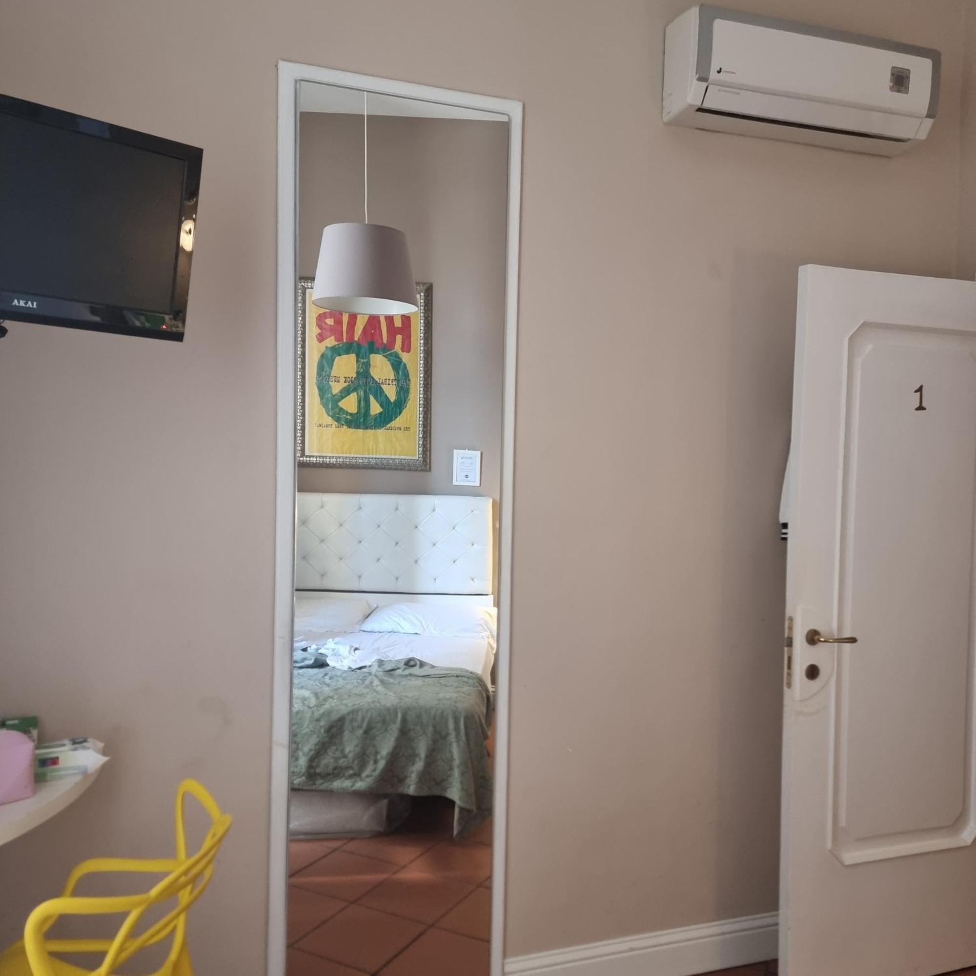 Bed Morelli 49 , Chiaia Nápoly Kültér fotó