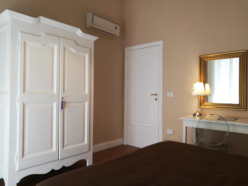 Bed Morelli 49 , Chiaia Nápoly Kültér fotó